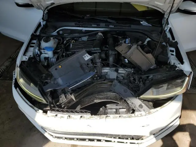 2017 VOLKSWAGEN JETTA SE  