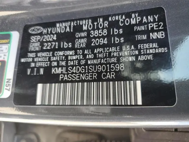 2025 HYUNDAI ELANTRA SEL  