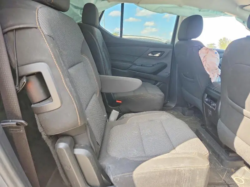 2021 CHEVROLET TRAVERSE LT  