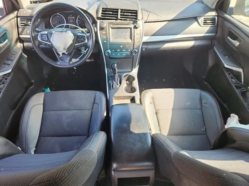 2017 TOYOTA CAMRY SE  