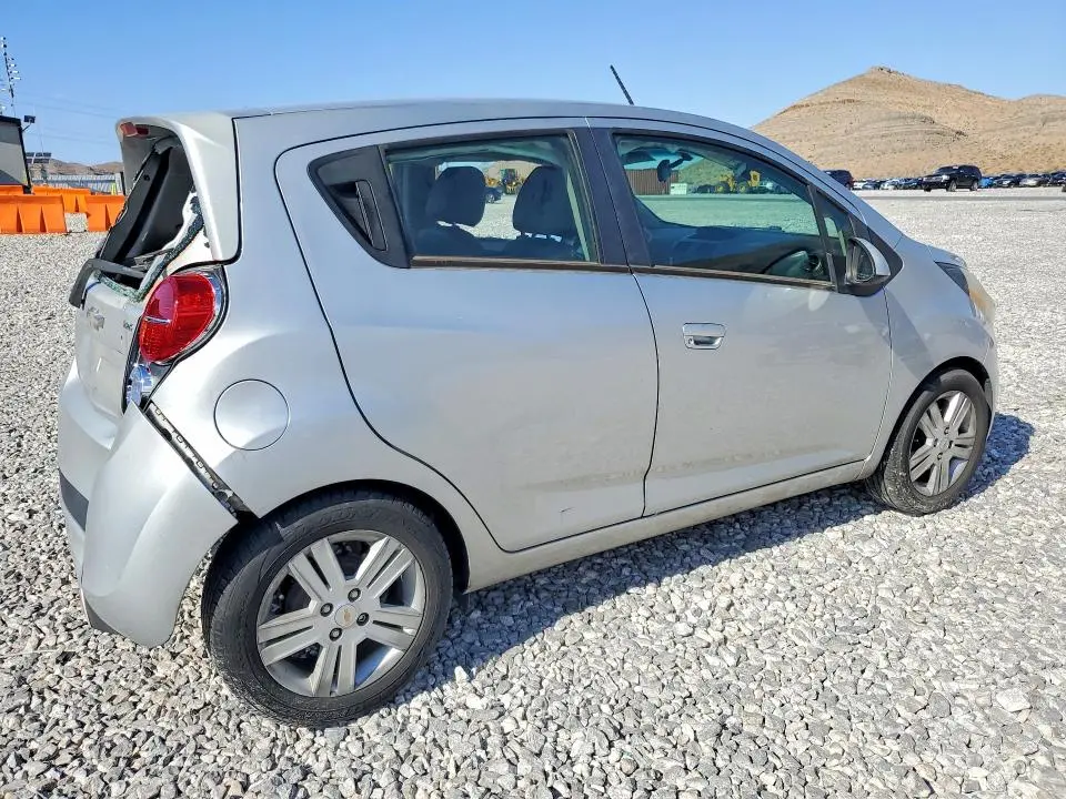 2015 CHEVROLET SPARK 1LT  