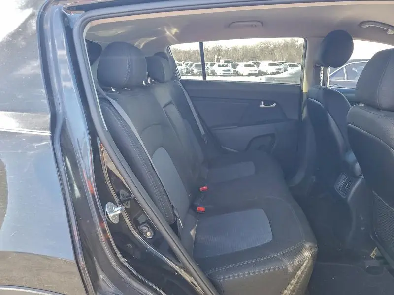 2016 KIA SPORTAGE LX  