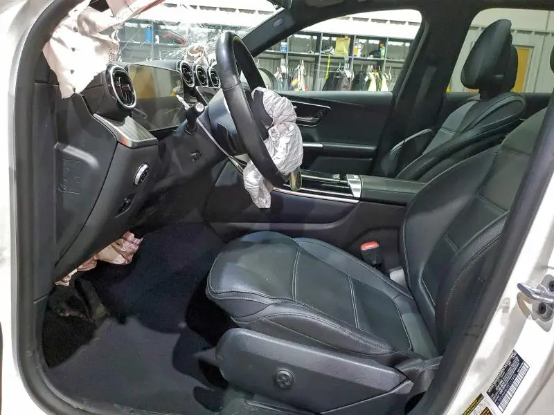 2024 MERCEDES-BENZ GLC 300 4MATIC  