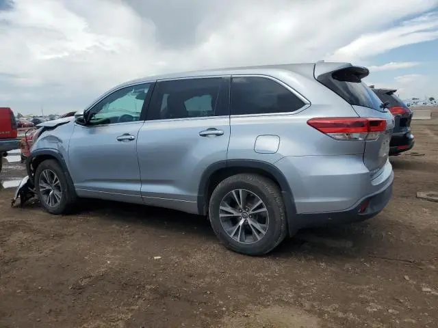 2017 TOYOTA HIGHLANDER LE  