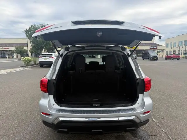 2017 NISSAN PATHFINDER S  