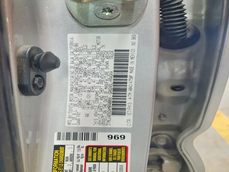 2010 TOYOTA TACOMA BASE  