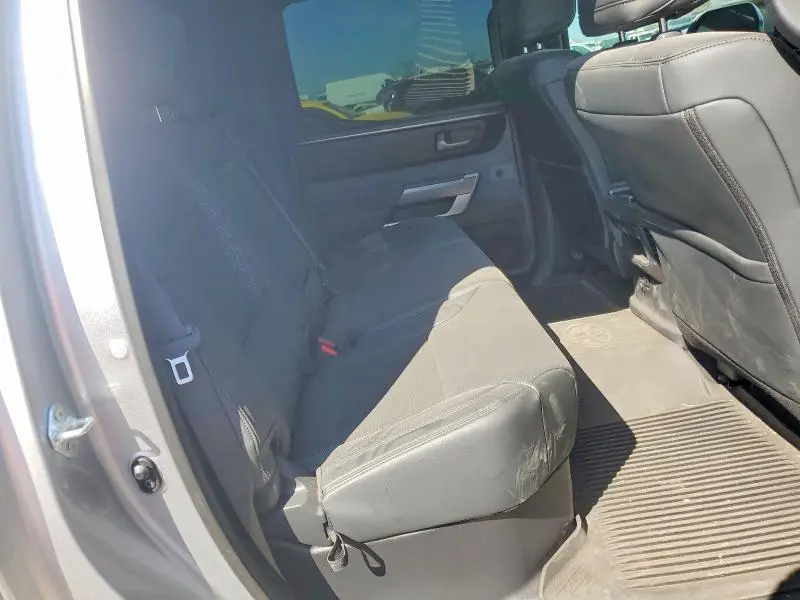 2025 TOYOTA TUNDRA CREWMAX SR  