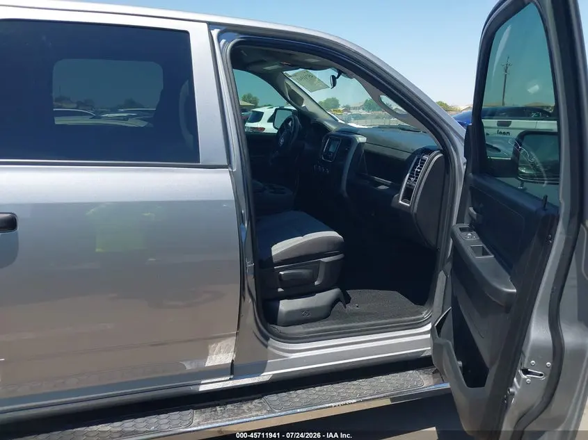 2023 RAM 1500 CLASSIC TRADESMAN  4X4 6'4 BOX