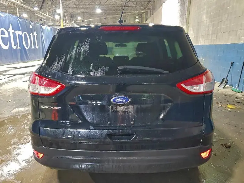 2016 FORD ESCAPE S  