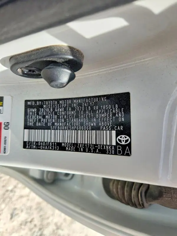 2017 TOYOTA COROLLA LE  