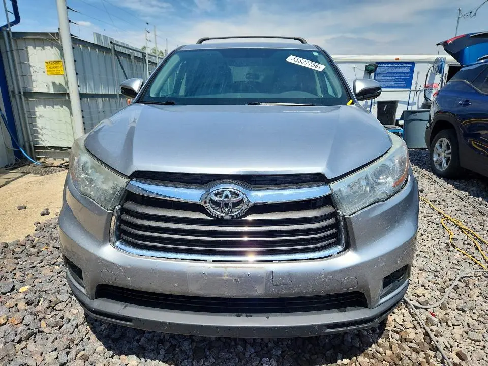 2016 TOYOTA HIGHLANDER LE  