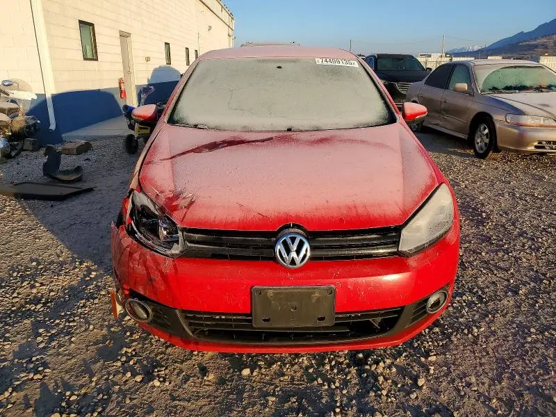 2013 VOLKSWAGEN GOLF   