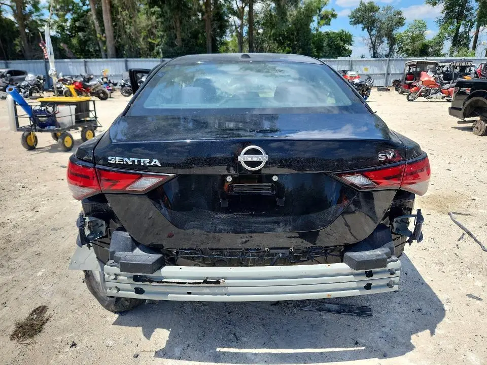 2024 NISSAN SENTRA SV  