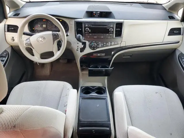 2013 TOYOTA SIENNA LE  