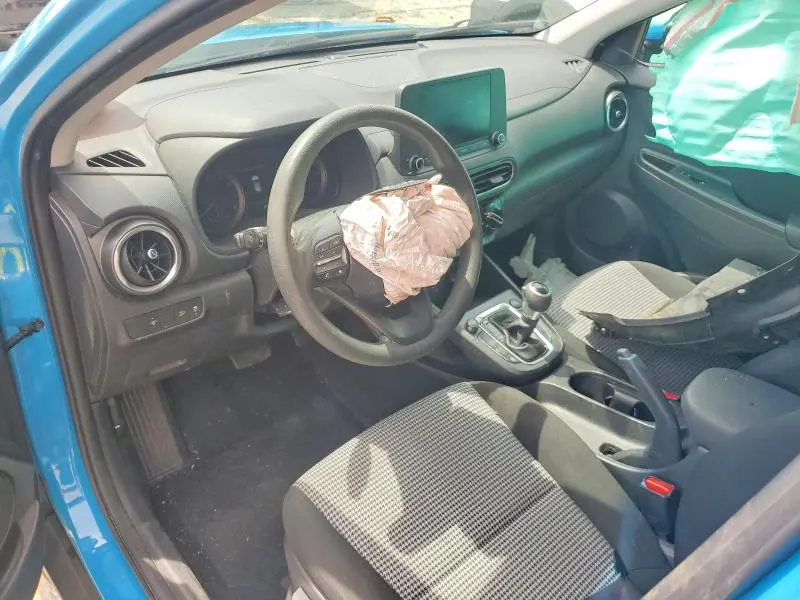2022 HYUNDAI KONA SE  