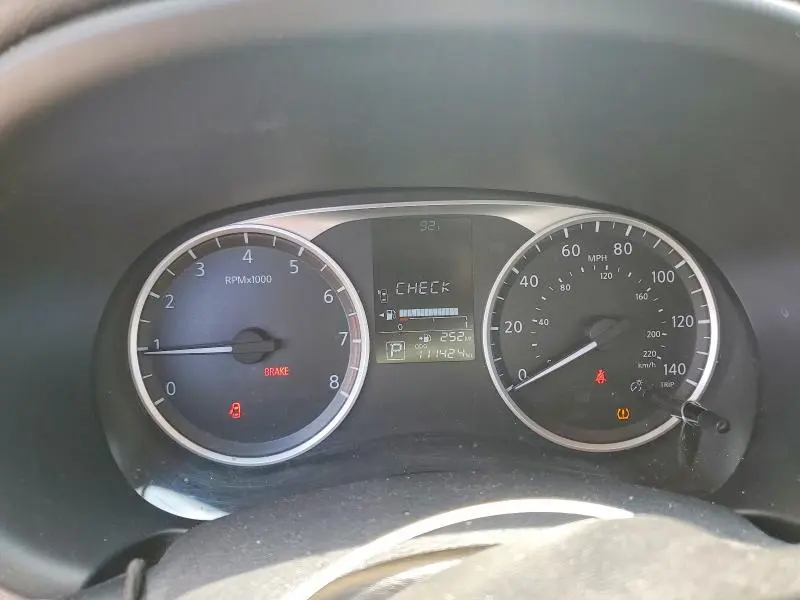 2020 NISSAN KICKS S  