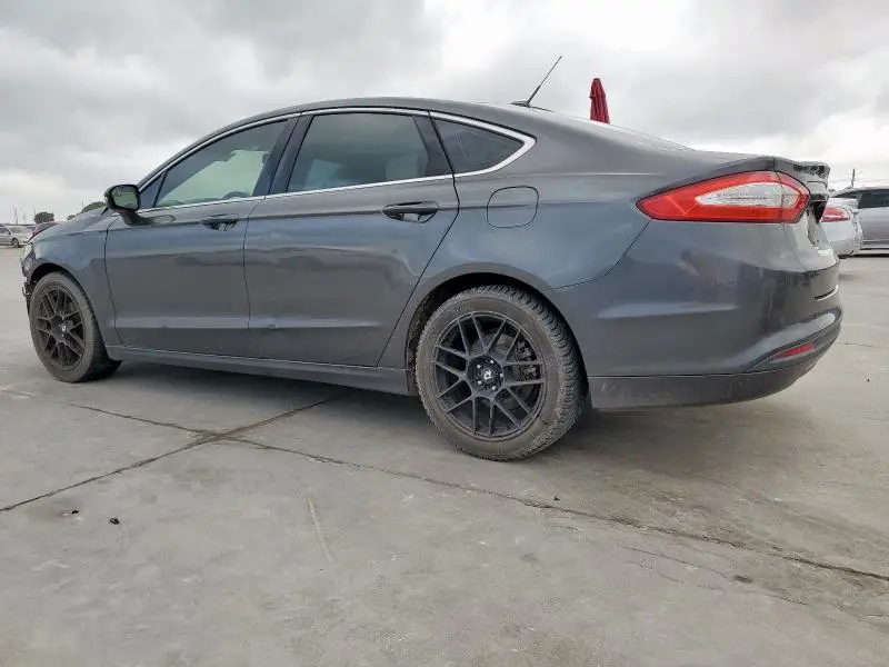 2015 FORD FUSION SE  
