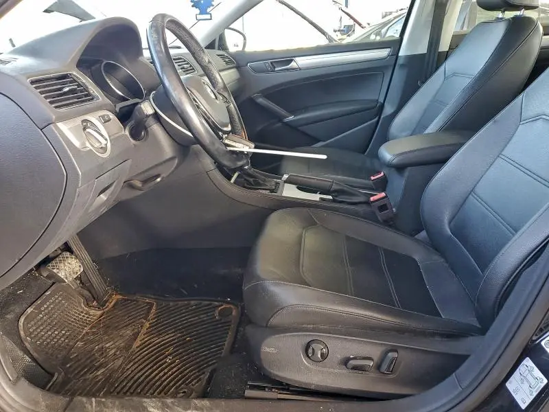 2019 VOLKSWAGEN PASSAT WOLFSBURG  