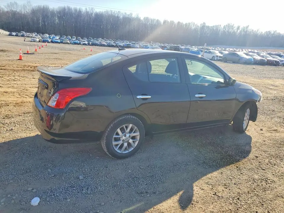 2018 NISSAN VERSA S  