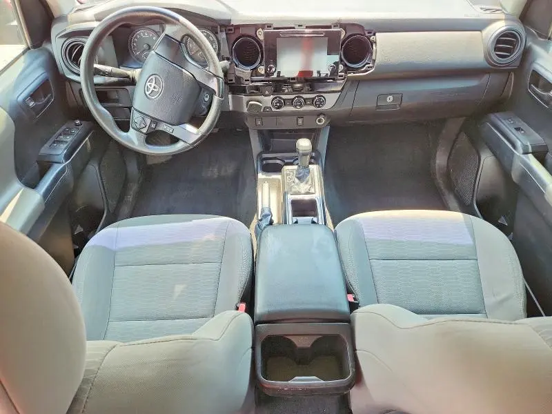 2016 TOYOTA TACOMA SR  