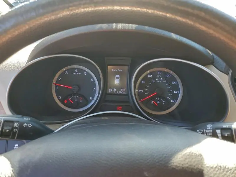 2016 HYUNDAI SANTA FE SE  