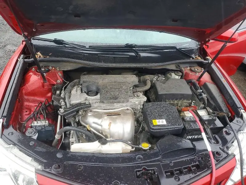 2014 TOYOTA CAMRY SE  