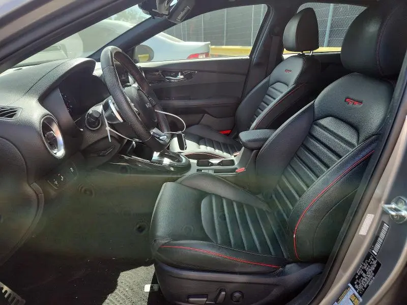 2023 KIA FORTE GT  