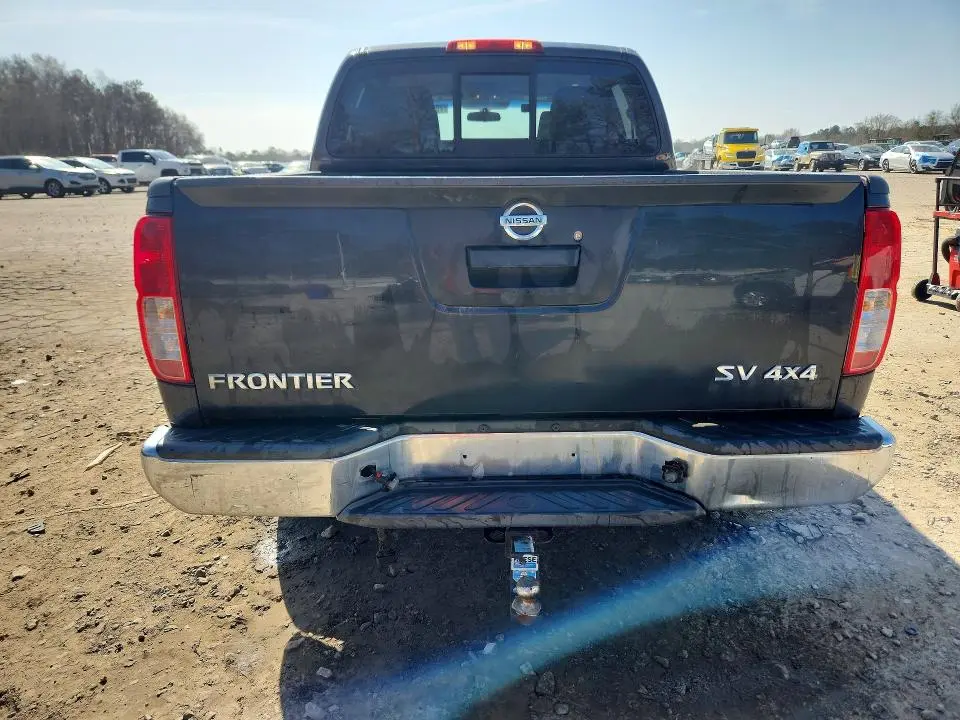 2014 NISSAN FRONTIER SV  