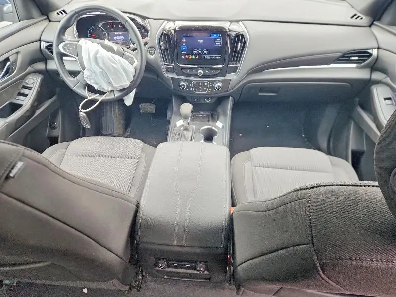 2023 CHEVROLET TRAVERSE LT  