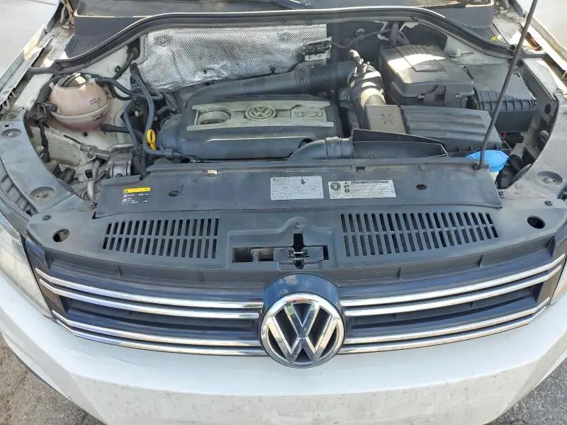 2013 VOLKSWAGEN TIGUAN S  
