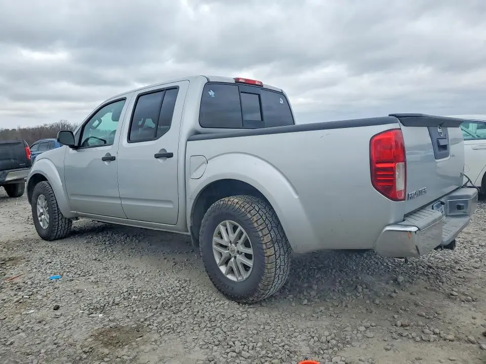 2016 NISSAN FRONTIER SV  