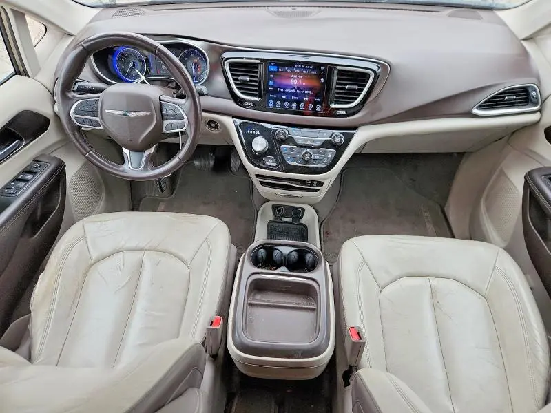 2017 CHRYSLER PACIFICA TOURING L  