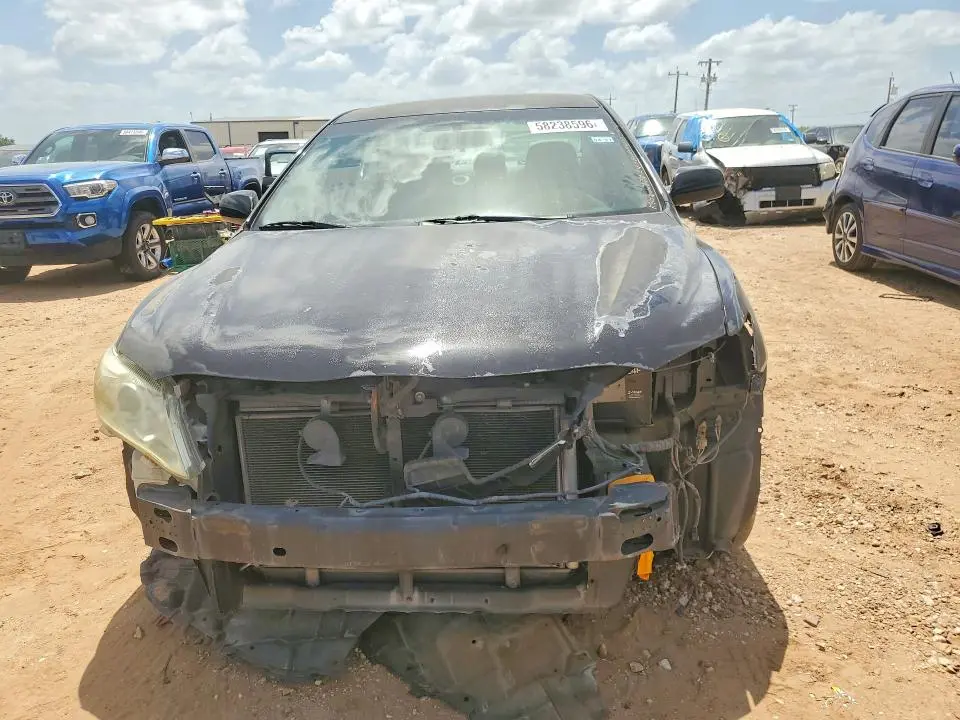 2011 TOYOTA CAMRY BASE  