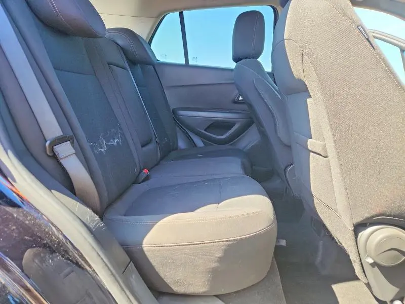 2022 CHEVROLET TRAX LS  