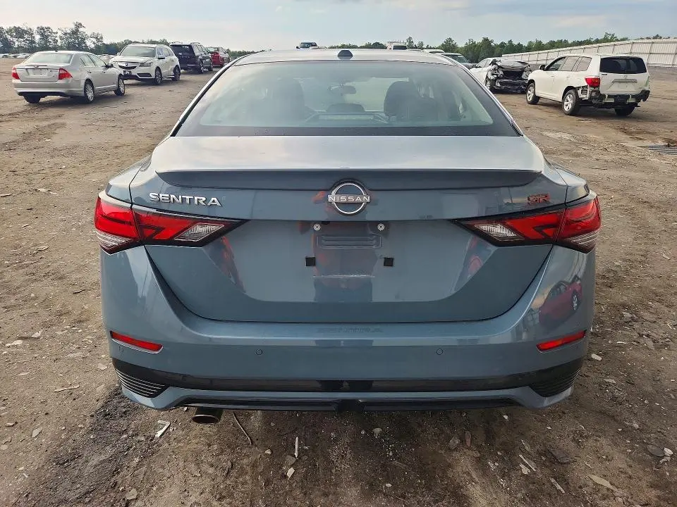 2025 NISSAN SENTRA SR  