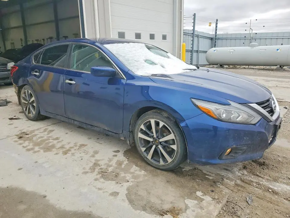 2017 NISSAN ALTIMA 2.5 SR  
