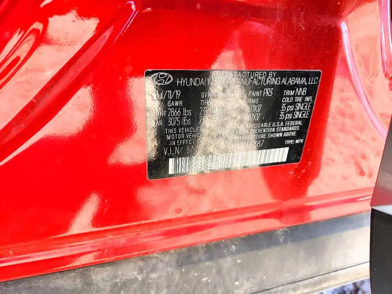 2020 HYUNDAI SANTA FE SE  