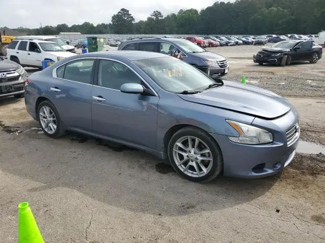 2010 NISSAN MAXIMA S  