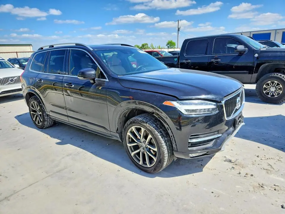 2019 VOLVO XC90 T6 MOMENTUM  