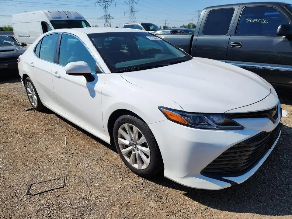 2018 TOYOTA CAMRY LE  
