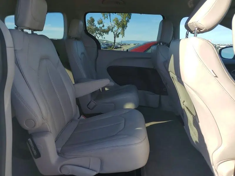 2021 CHRYSLER VOYAGER LXI  