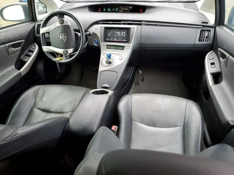 2014 TOYOTA PRIUS FOUR  