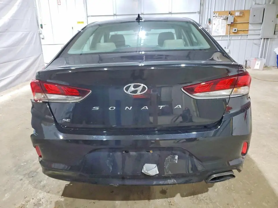 2018 HYUNDAI SONATA SE  