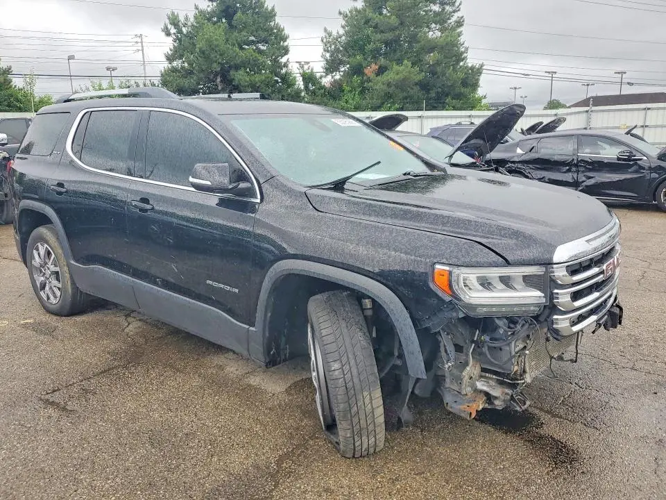 2021 GMC ACADIA SLT  