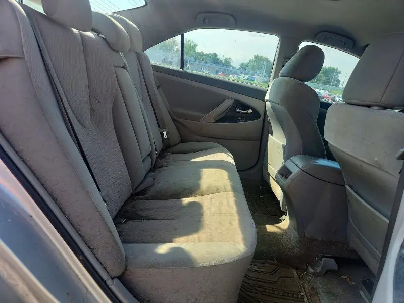 2011 TOYOTA CAMRY LE  