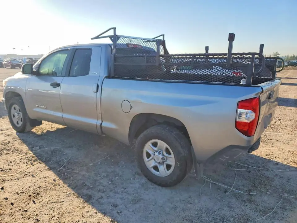 2017 TOYOTA TUNDRA SR5  