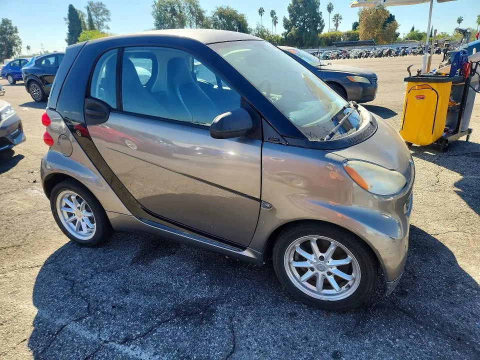2011 SMART FORTWO PURE  
