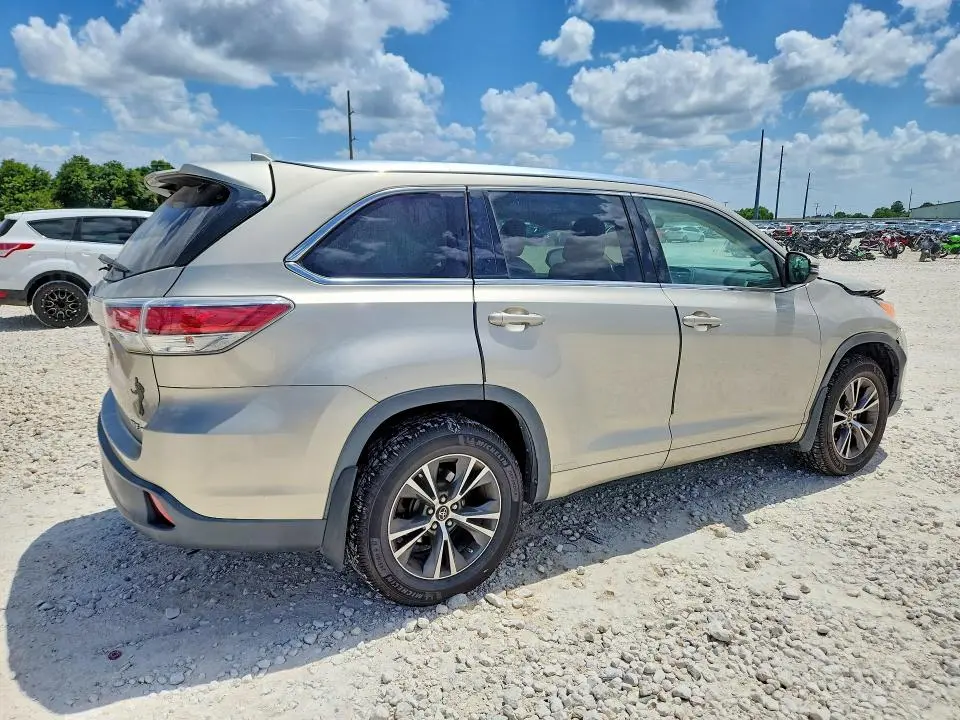 2016 TOYOTA HIGHLANDER XLE  