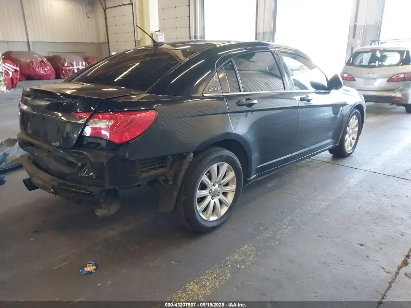 2013 CHRYSLER 200 TOURING