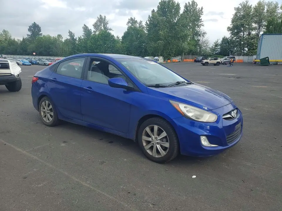 2012 HYUNDAI ACCENT GLS  